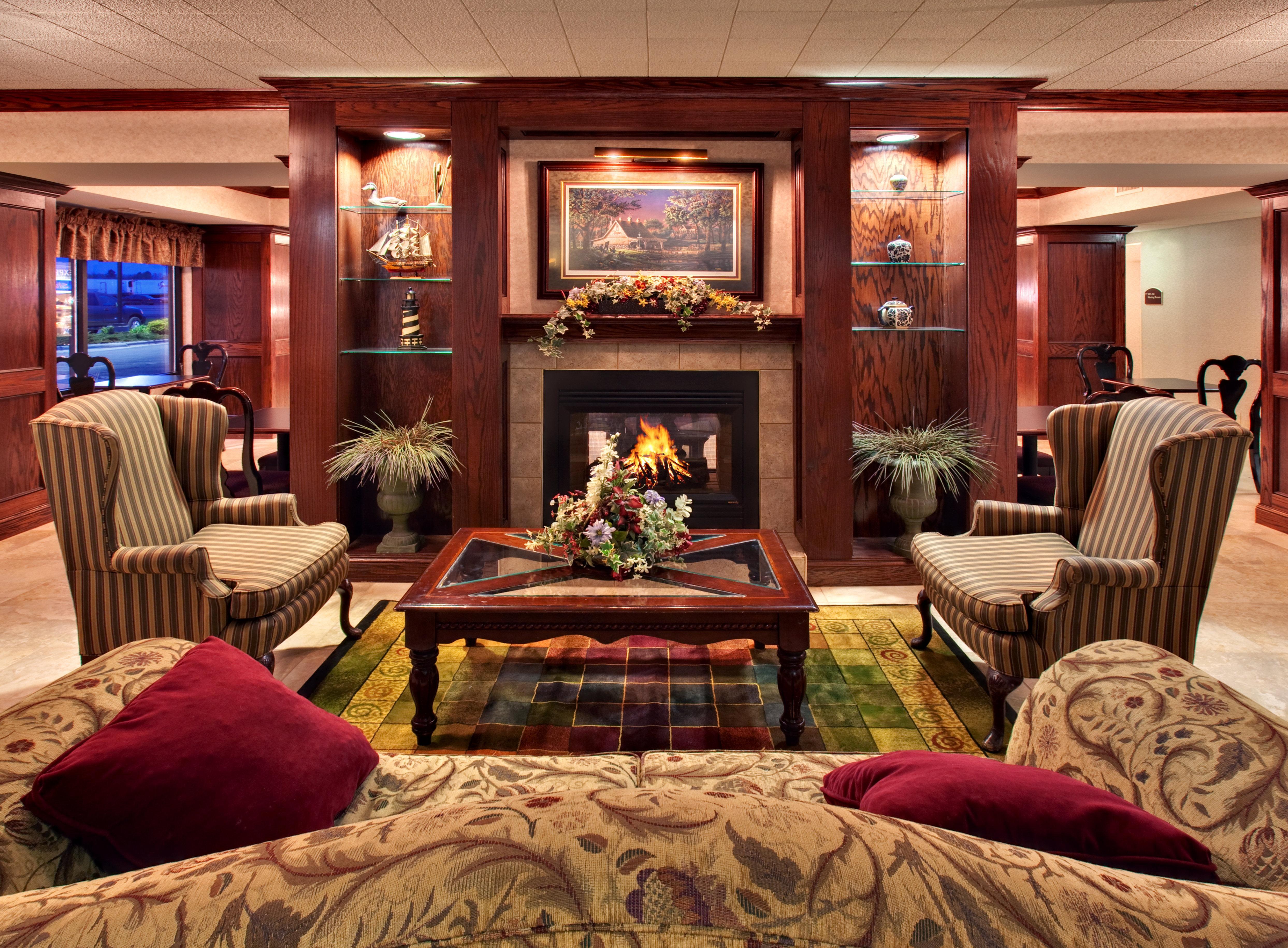Best Western Watertown Inn & Suites Екстериор снимка