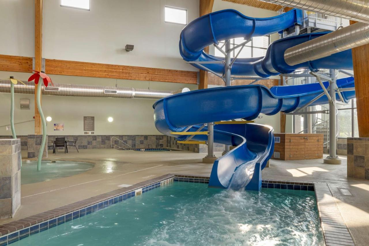 Best Western Watertown Inn & Suites Екстериор снимка